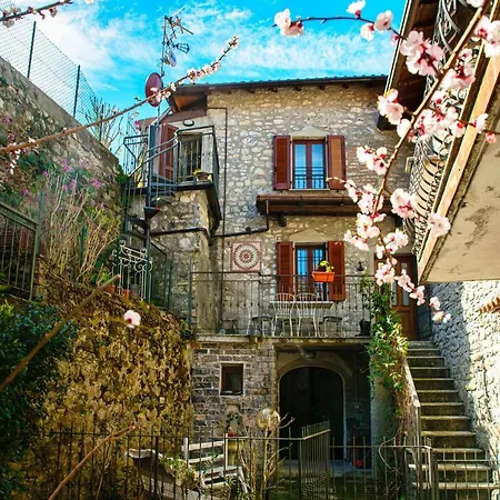 Holiday home Easy Welcome Dimora Antico Borgo *